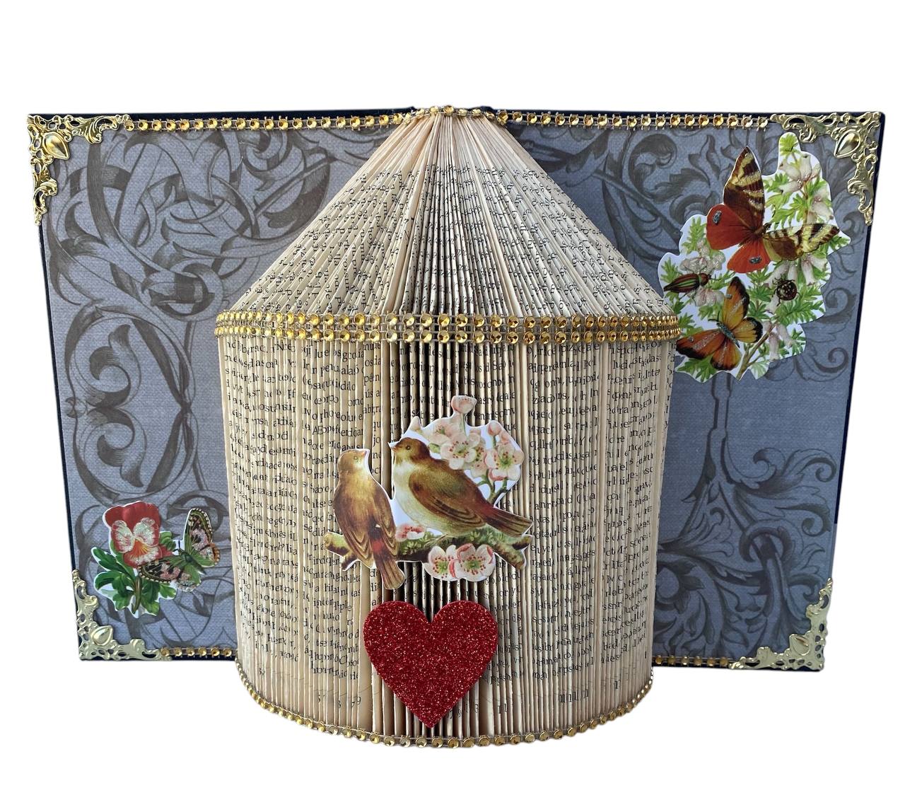 🕊️ Jaula Vintage de Papel – Book Art con Pájaros