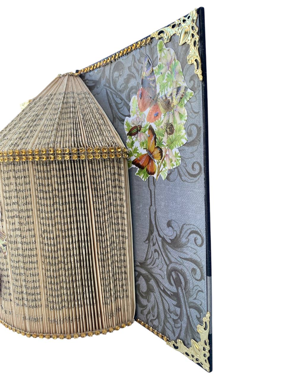 🕊️ Jaula Vintage de Papel – Book Art con Pájaros