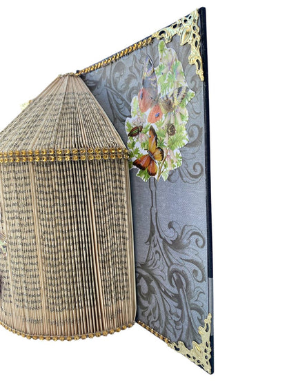 🕊️ Jaula Vintage de Papel – Book Art con Pájaros