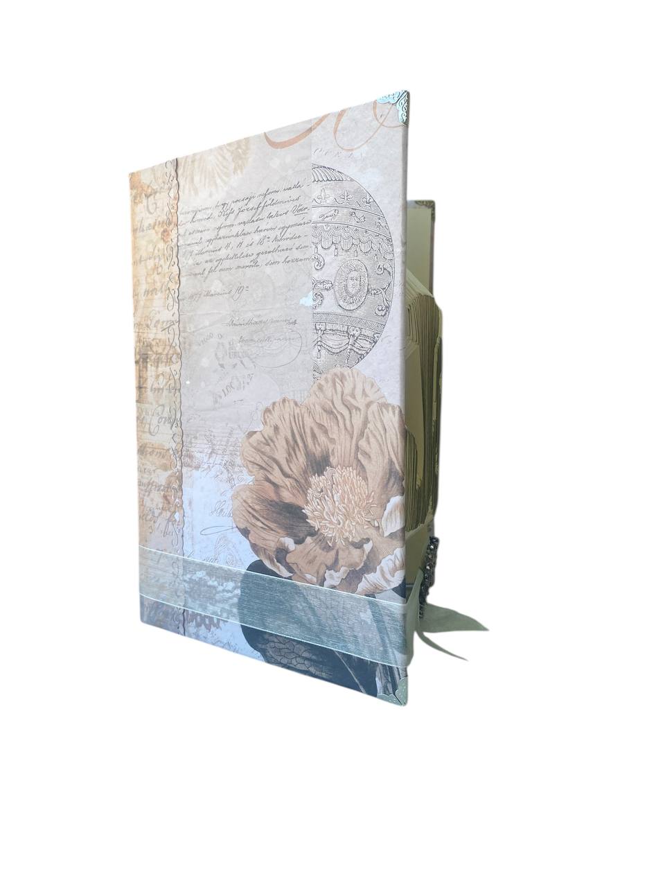 Book Art Personalizado para Parejas – Iniciales Enlace